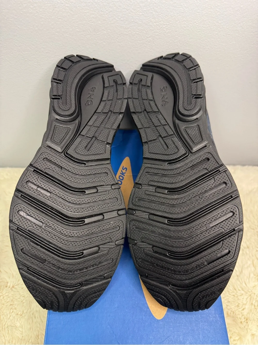 Brooks Men’s Black Running Shoes with Navy Accents